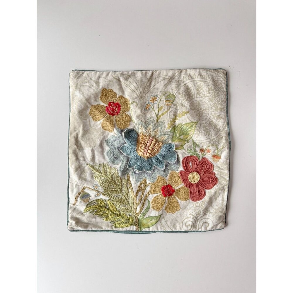 Vintage PIER 1 Floral Multi Color Embroidered 17.5" x 17.5" Throw Pillow Cover